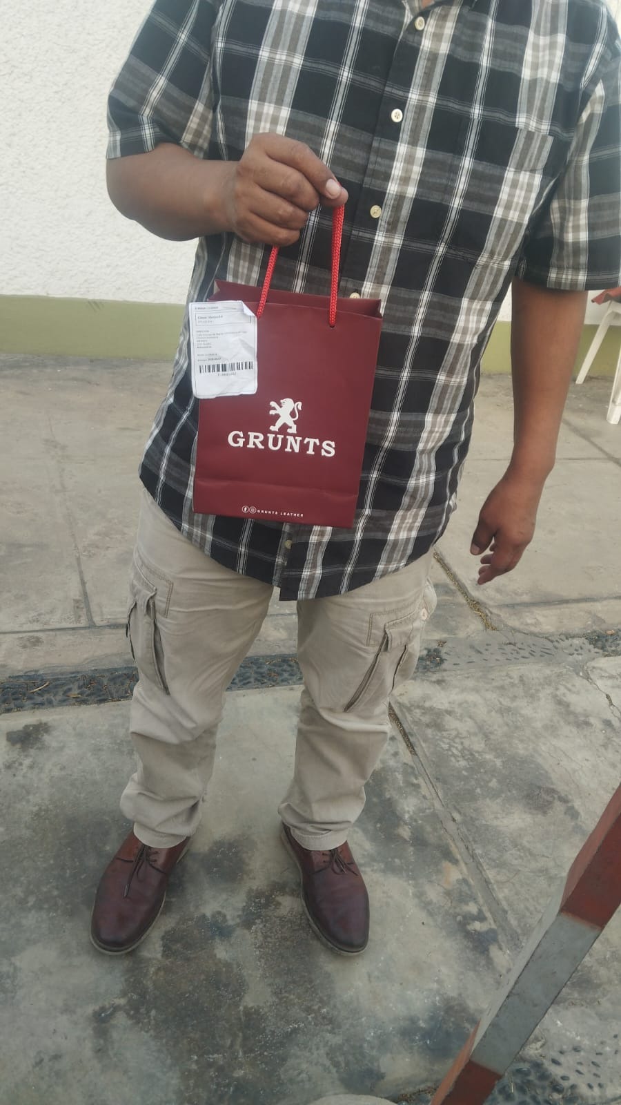 Cliente usando correa Grunts
